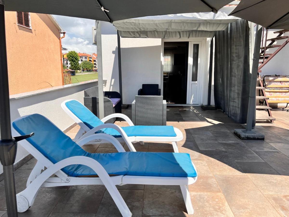 Apartment Mario Umag Bagian luar foto